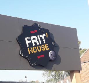 enseigne forme spécifique FRIT HOUSE