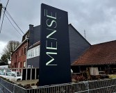 Totem ajouré lumineux double face 3*1m